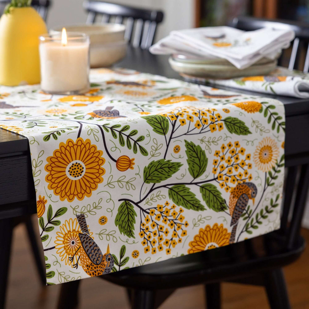 Mums & Robins Table Runner by Gingiber