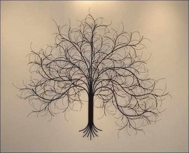 March Tree Sculpture by Gurtan